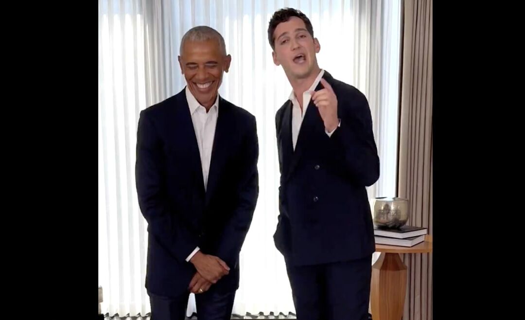 Comedian Cracks Up Obama With Spot-On Obama Impression